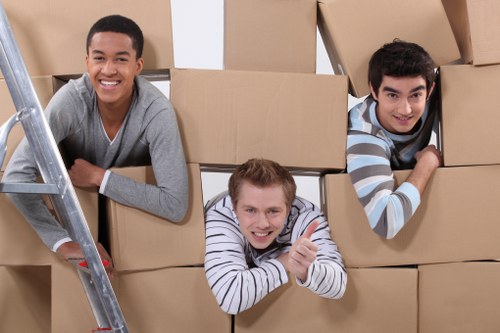 Packing and loading service for a move in Poplar